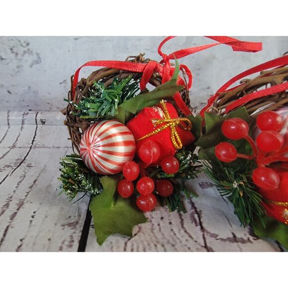 Set of 2 Mini Christmas Wreath Ornaments with Gift Berries Rustic Holiday Decor - Picture 3 of 9